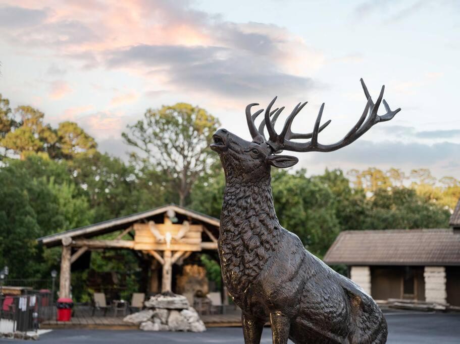 Stonegate Lodge 2 Queen Beds Fast Wifi 50In Tv Salt Water Pool Room # 305 Eureka Springs Exterior photo